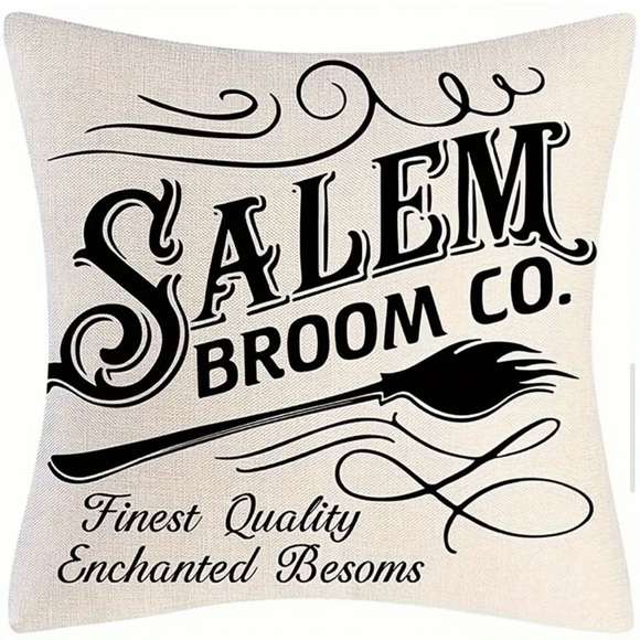 NEW-4 HALLOWEEN THROW PILLOW COVERS - Picture 4 of 5